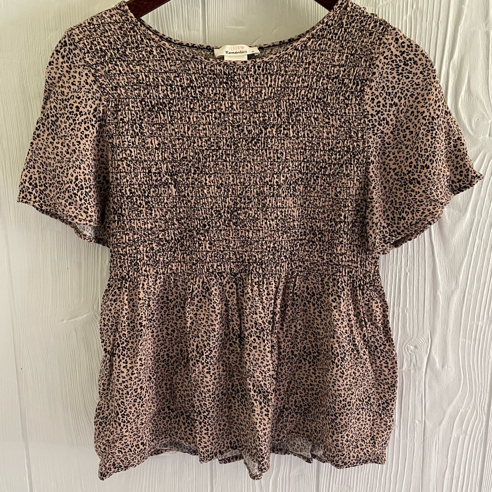 Urban Romantics Size Medium Leopard Peplum Blouse